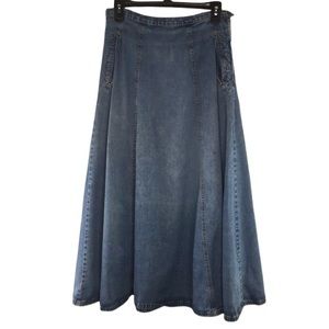 Eddie Bauer Vintage Denim Skirt, size 10